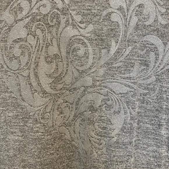 Ricki’s Sweater - Picture 2 of 3